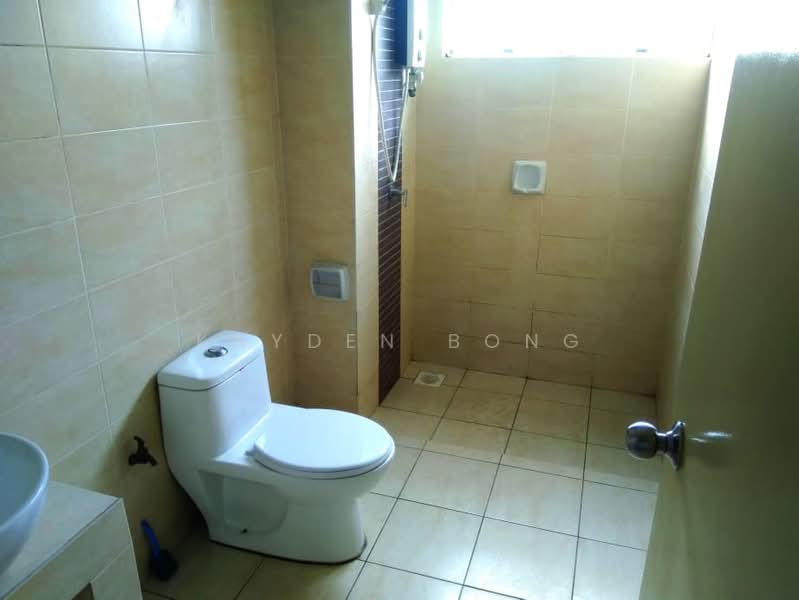 Kondominium untuk Dijual di Cova Villa - Kayden Bong - Bathroom - PropertyGuru.com.my