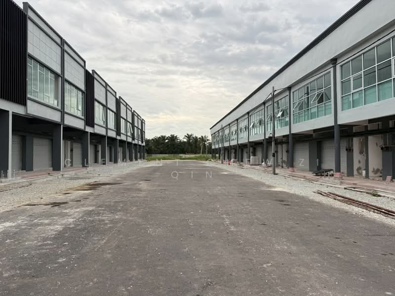 Shop / Office for Rent in Bandar Putera Indah (Batu Pahat) - Clement Chew Zi Qin - Exterior - PropertyGuru.com.my