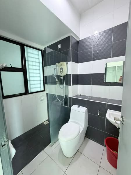 Service Residence for Rent at The Sky Executive Suites - Sally Zi Wei - Bathroom - PropertyGuru.com.my