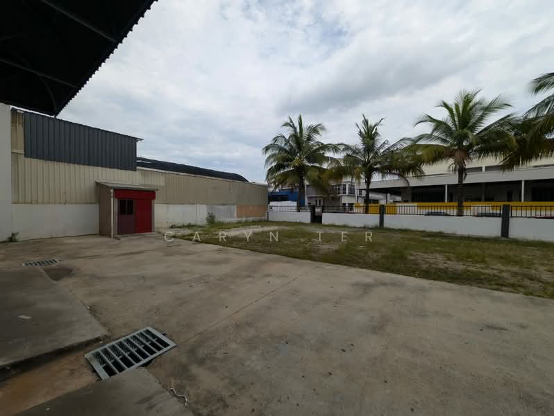 Kilang untuk Disewa di Taman Lagenda Putra (Kulai) - Caryn Ter - Exterior - PropertyGuru.com.my