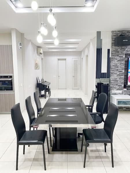 Condominium for Sale at The LIGHT COLLECTION II - Jake Khoo - Dining Room - PropertyGuru.com.my