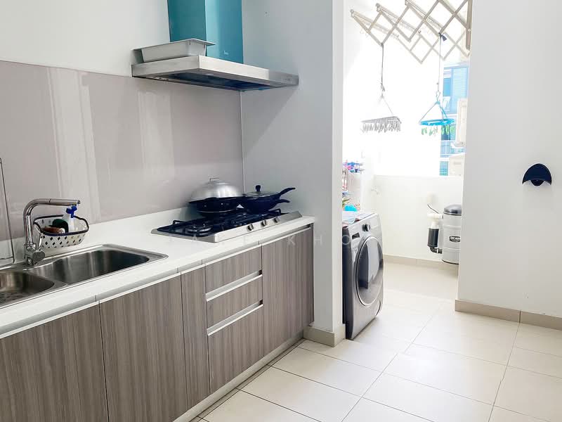 Condominium for Sale at The LIGHT COLLECTION II - Jake Khoo - Kitchen - PropertyGuru.com.my