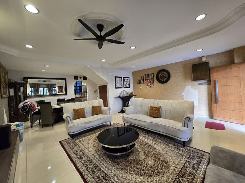 Rumah Teres 2 Tingkat untuk Dijual di Klang (Selangor) - Nur Alia Omar - Living Room - PropertyGuru.com.my