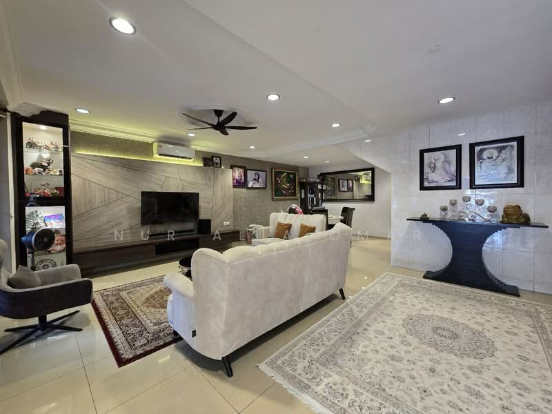 Rumah Teres 2 Tingkat untuk Dijual di Klang (Selangor) - Nur Alia Omar - Living Room - PropertyGuru.com.my