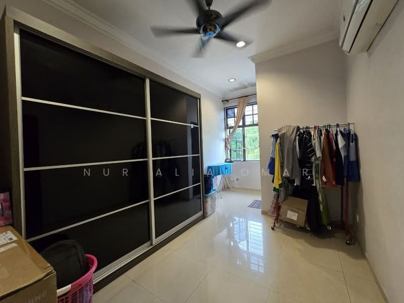 Rumah Teres 2 Tingkat untuk Dijual di Klang (Selangor) - Nur Alia Omar - Bedroom - PropertyGuru.com.my
