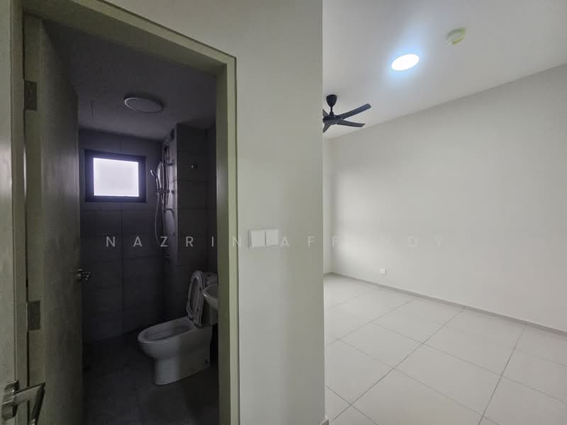 Servis Apartment untuk Disewa di Seiring Residensi - Nazrin Affendy - Bathroom - PropertyGuru.com.my