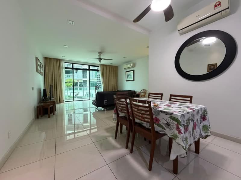 Kondominium untuk Disewa di The LIGHT COLLECTION II - Jake Khoo - Living Room - PropertyGuru.com.my