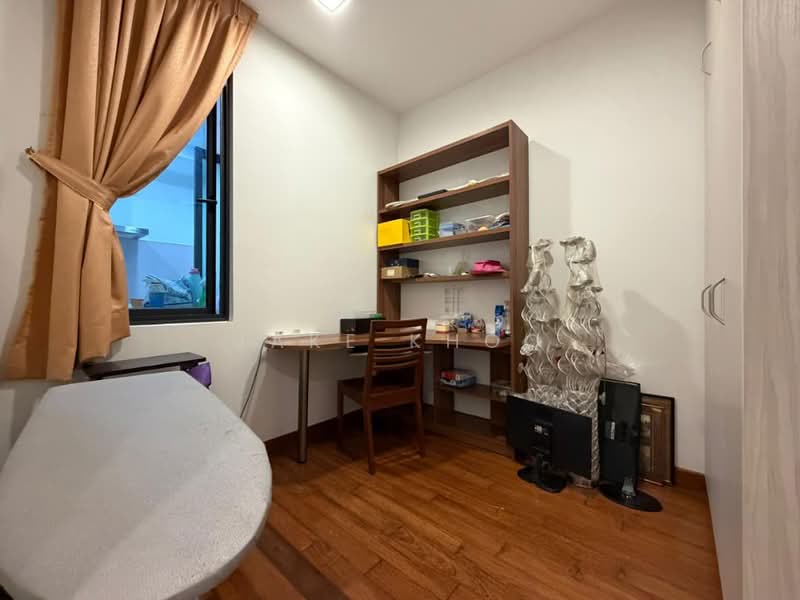 Kondominium untuk Disewa di The LIGHT COLLECTION II - Jake Khoo - Study - PropertyGuru.com.my