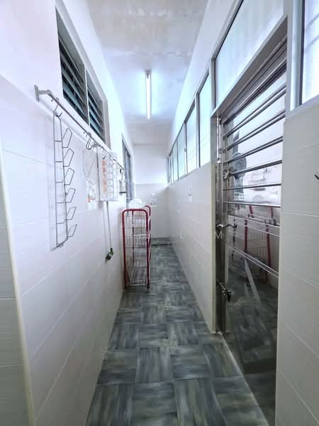 1-storey Terraced House for Sale in Taman Impian Emas (Skudai) - Karl Lim - Corridor - PropertyGuru.com.my