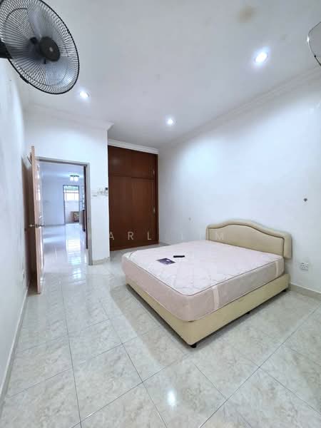 1-storey Terraced House for Sale in Taman Impian Emas (Skudai) - Karl Lim - Bedroom - PropertyGuru.com.my