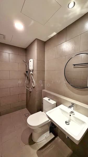 Servis Apartment untuk Disewa di Maya Ara Residences - Wong Jun Yao - Bathroom - PropertyGuru.com.my