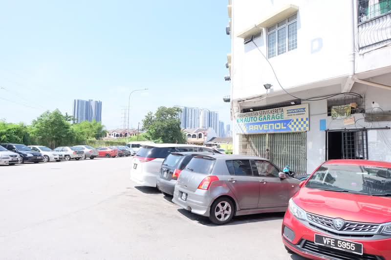 Shop for Sale in Taman Pusat Kepong (Kepong) - Sajiv Shivadas - Exterior - PropertyGuru.com.my