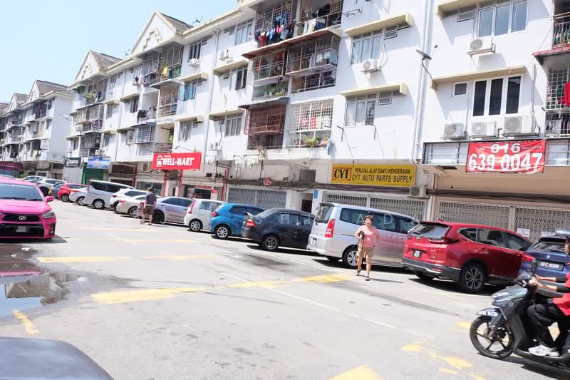 Shop for Sale in Taman Pusat Kepong (Kepong) - Sajiv Shivadas - Exterior - PropertyGuru.com.my