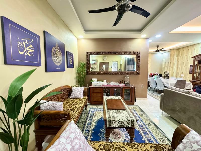 Rumah Teres 2 Tingkat untuk Dijual di Kampung Sungai Udang (Klang) - Nur Alia Omar - Living Room - PropertyGuru.com.my