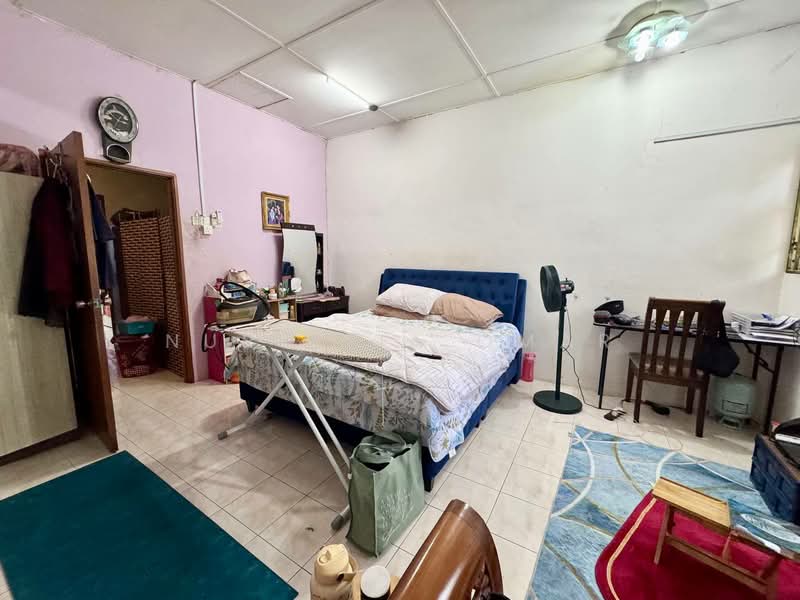 Rumah Teres 2 Tingkat untuk Dijual di Kampung Sungai Udang (Klang) - Nur Alia Omar - Bedroom - PropertyGuru.com.my