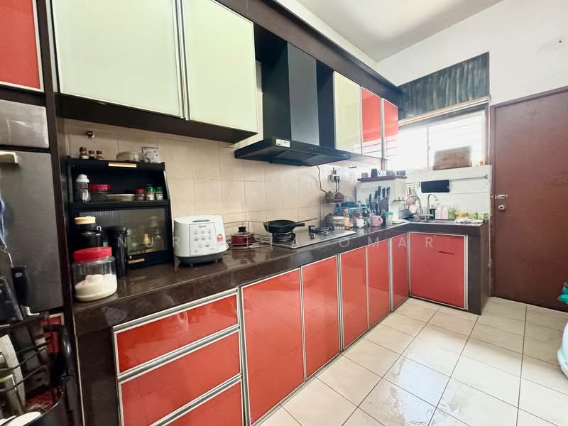 Rumah Teres 2 Tingkat untuk Dijual di Kampung Sungai Udang (Klang) - Nur Alia Omar - Kitchen - PropertyGuru.com.my