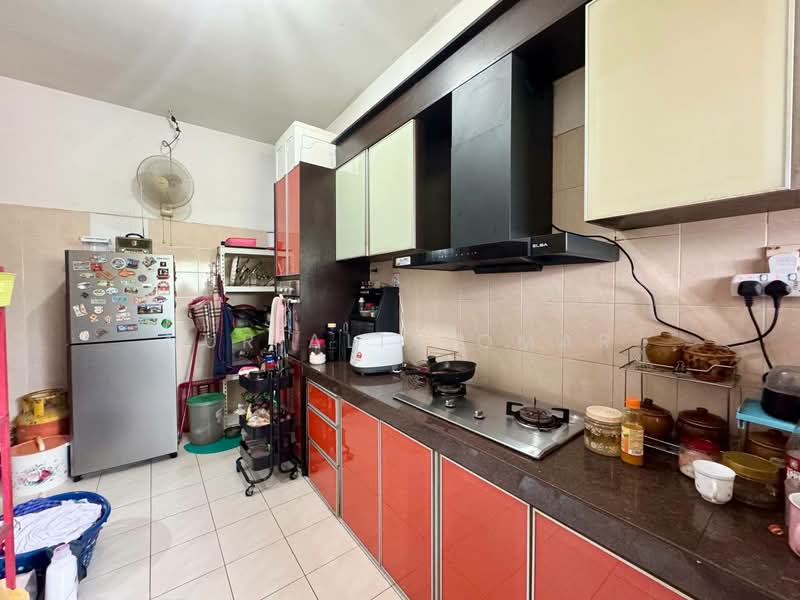 Rumah Teres 2 Tingkat untuk Dijual di Kampung Sungai Udang (Klang) - Nur Alia Omar - Kitchen - PropertyGuru.com.my