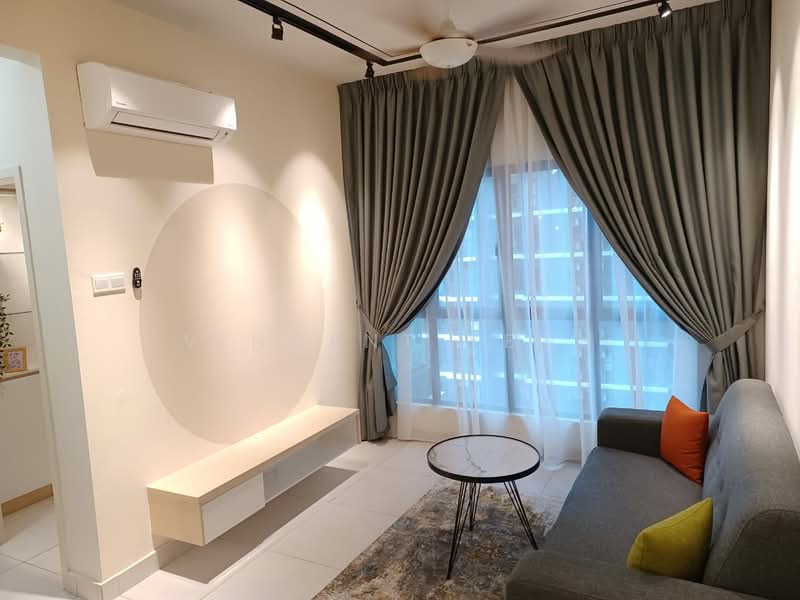 Servis Apartment untuk Dijual di Majestic Maxim - Vincent Yeoh - Living Room - PropertyGuru.com.my
