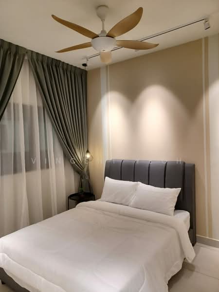 Servis Apartment untuk Dijual di Majestic Maxim - Vincent Yeoh - Bedroom - PropertyGuru.com.my