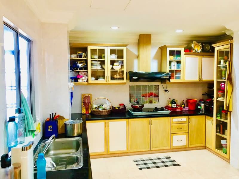 Condominium for Sale at Flora Green - Wing Seow - Kitchen - PropertyGuru.com.my