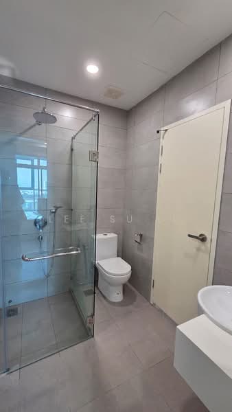 Servis Apartment untuk Dijual di Dorsett Waterfront Subang - Lee Su Li - Bathroom - PropertyGuru.com.my