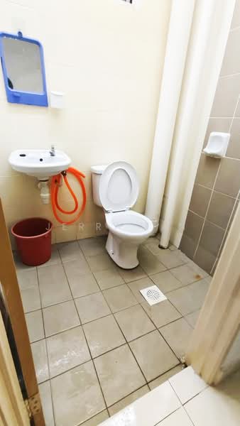 Apartment for Rent at Idaman Lavender - Jerry Tan - Bathroom - PropertyGuru.com.my