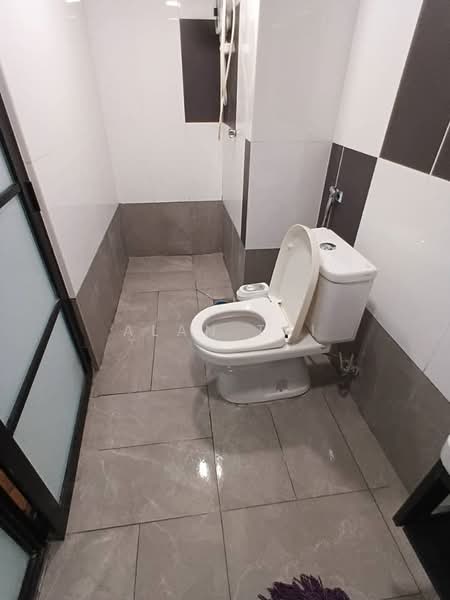 Service Residence for Rent at SOHO @ Empire City - Alan Tai - Bathroom - PropertyGuru.com.my