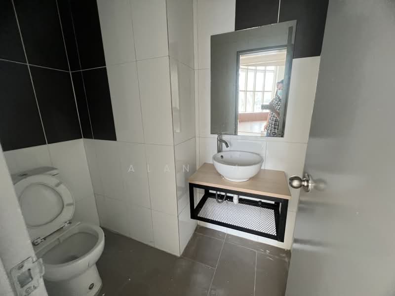 Service Residence for Rent at SOHO @ Empire City - Alan Tai - Bathroom - PropertyGuru.com.my