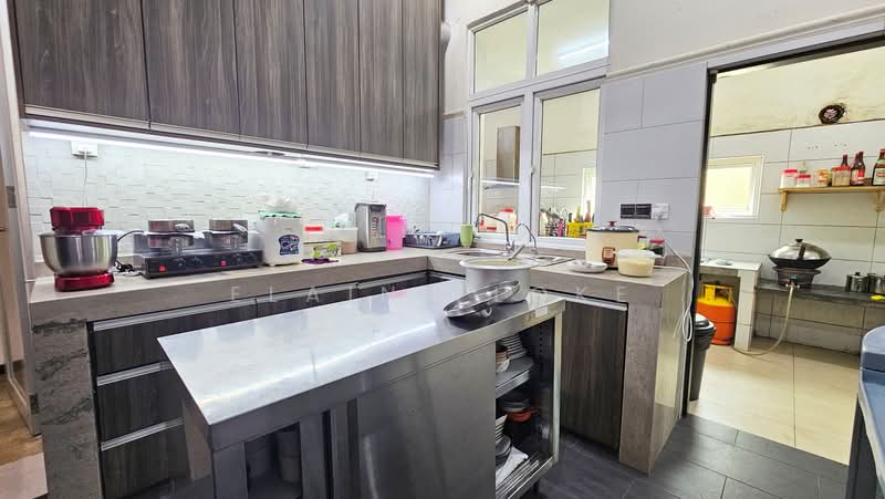 Rumah Banglo untuk Dijual di Bandar Mahkota Cheras (Cheras) - Elaine Loke - Kitchen - PropertyGuru.com.my