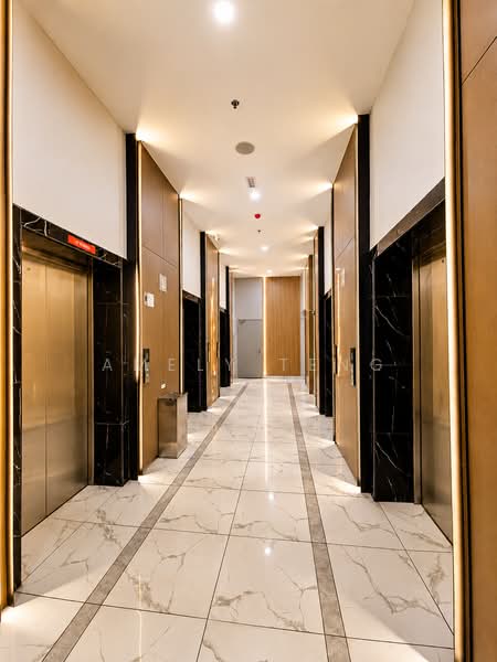 Servis Apartment untuk Disewa di Bond Suites @ ICC - Amely Teng - Corridor - PropertyGuru.com.my