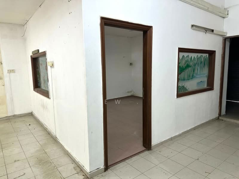 Shop / Office for Rent in Bandar Teknologi Kajang (Kajang) - Kew . - Interior - PropertyGuru.com.my