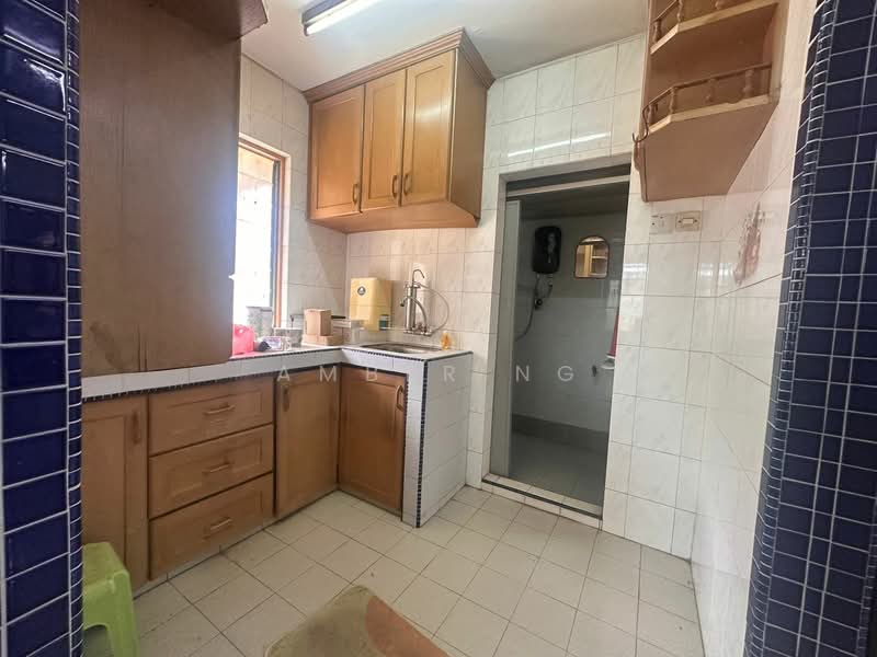 Flat for Sale at Seksyen 2 Wangsa Maju Flat - Amber Ng - Kitchen - PropertyGuru.com.my