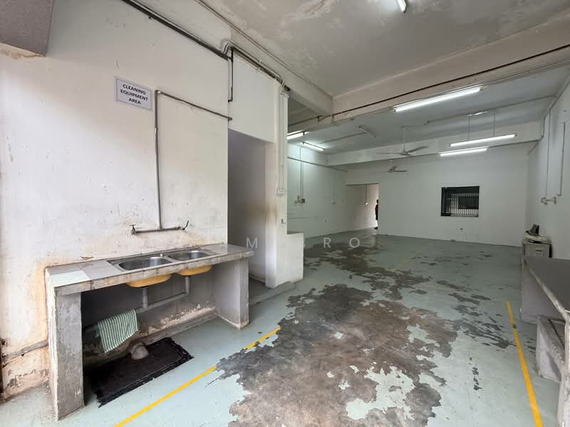Shop for Sale in Taman Lian Seng (Kluang) - Sam Bro - Interior - PropertyGuru.com.my