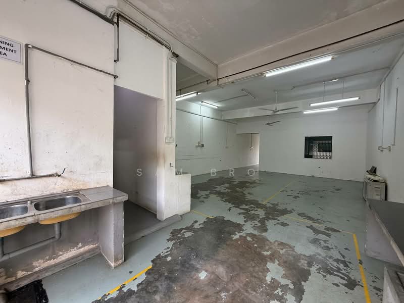 Shop for Sale in Taman Lian Seng (Kluang) - Sam Bro - Interior - PropertyGuru.com.my