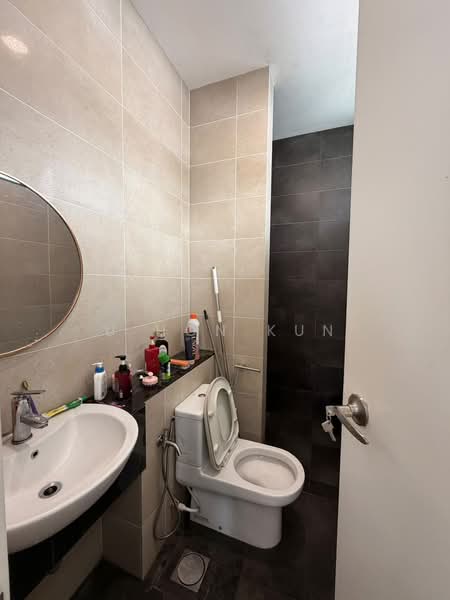 Semi-Detached House for Sale in Eco Botanic (Iskandar Puteri (Nusajaya)) - U Hon Kun - Bathroom - PropertyGuru.com.my
