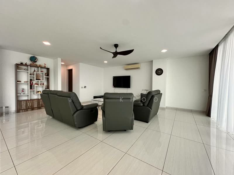Kondominium untuk Dijual di The Light Collection IV - Jake Khoo - Living Room - PropertyGuru.com.my