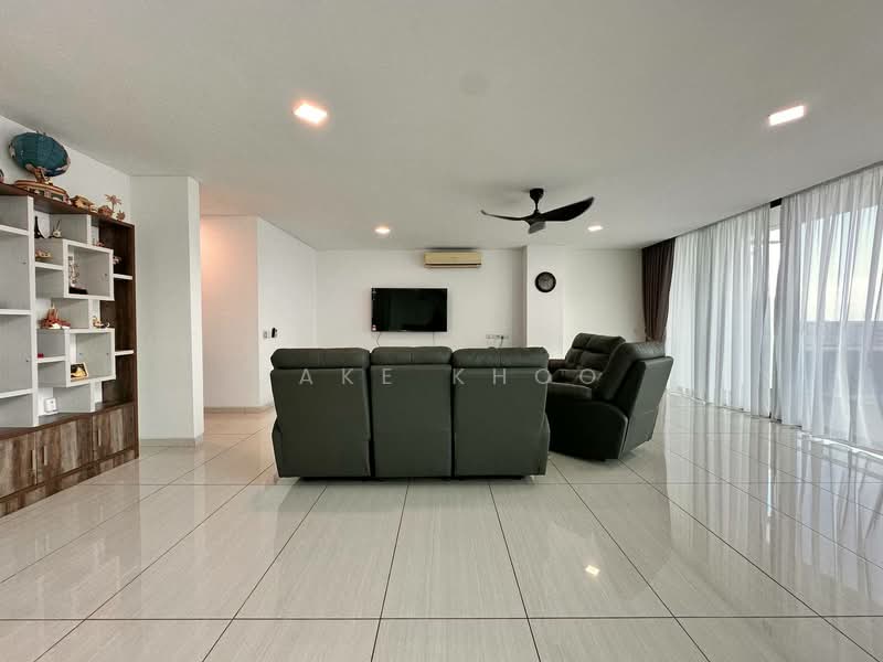 Kondominium untuk Dijual di The Light Collection IV - Jake Khoo - Living Room - PropertyGuru.com.my