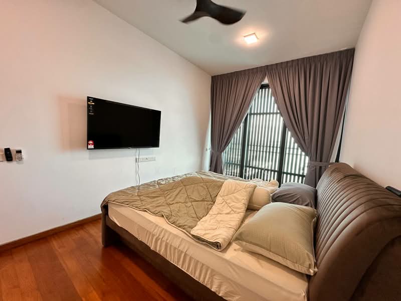 Kondominium untuk Dijual di The Light Collection IV - Jake Khoo - Bedroom - PropertyGuru.com.my