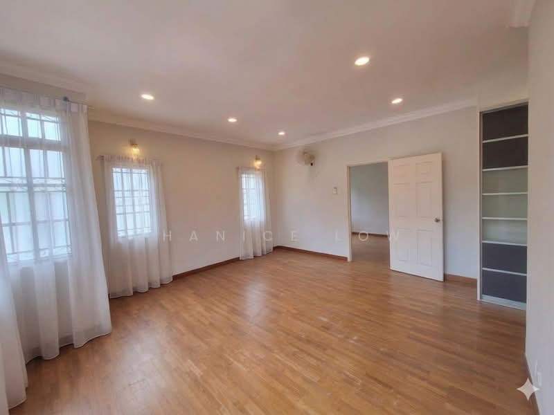 Rumah Teres 2-Tingkat untuk Dijual di Bandar Puteri Puchong (Puchong) - Shanice Low - Living Room - PropertyGuru.com.my