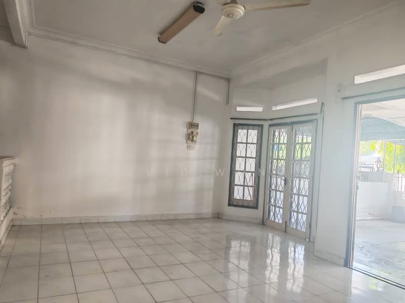 2-storey Terraced House for Sale in Menglembu (Perak) - David Wong - Living Room - PropertyGuru.com.my