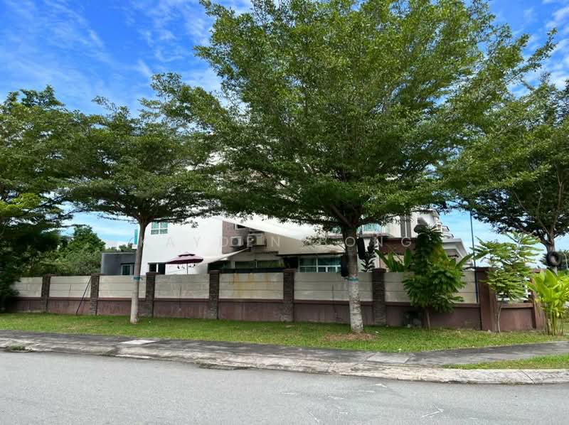Semi-Detached House for Sale in Canary Garden (Klang) - Kayden Bong - Exterior - PropertyGuru.com.my