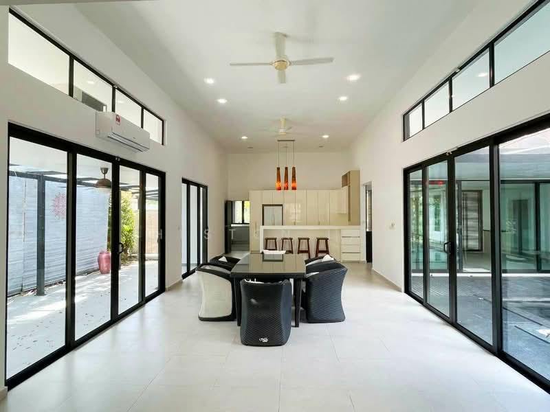 Bungalow for Sale in Ledang Heights (Iskandar Puteri (Nusajaya)) - Heston Lai - Dining Room - PropertyGuru.com.my