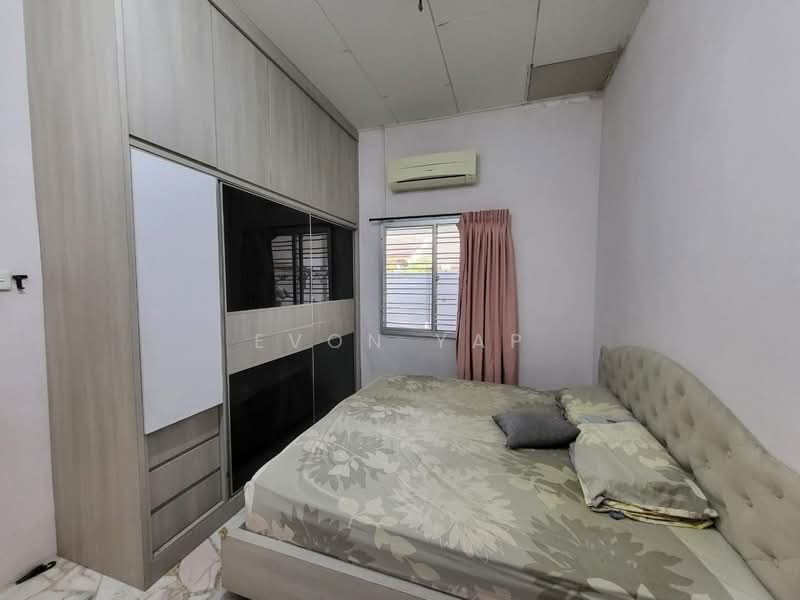 Rumah Teres 1 Tingkat untuk Dijual di Taman Skudai Baru (Skudai) - Evon Yap - Bedroom - PropertyGuru.com.my