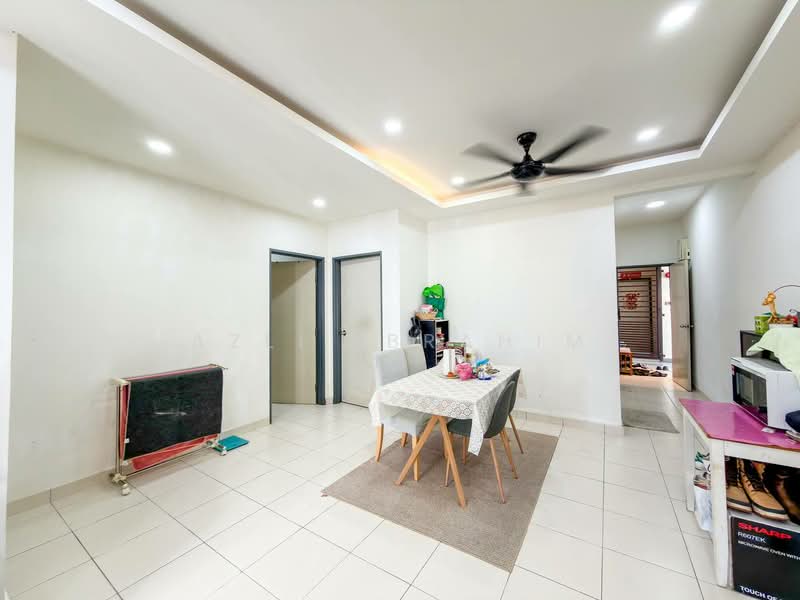 Pangsapuri untuk Dijual di Residensi Pandanmas - Azli Ibrahim - Living Room - PropertyGuru.com.my