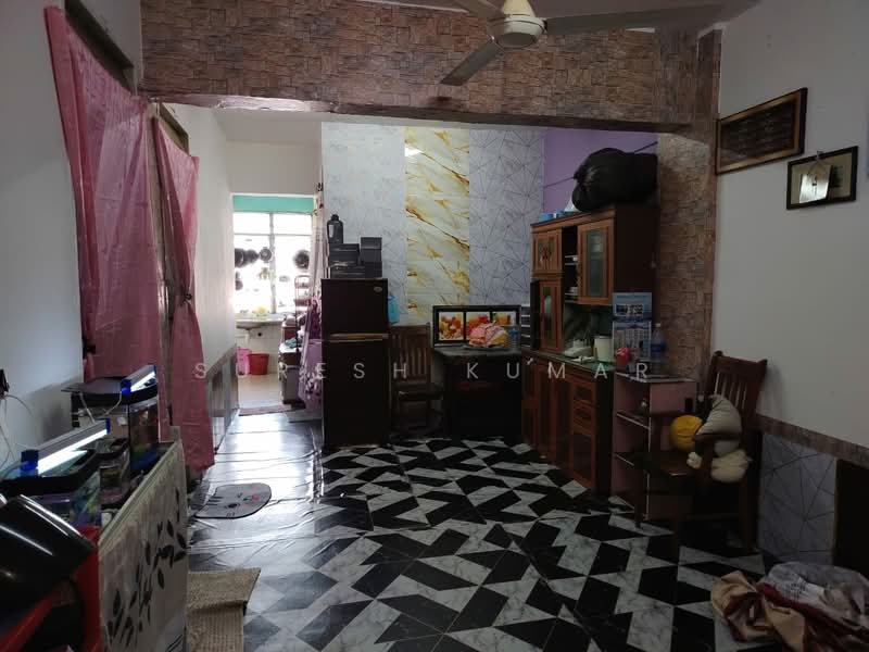 Flat for Sale at Desa Mentari Flat (Block 6) - Suresh Kumar - Interior - PropertyGuru.com.my