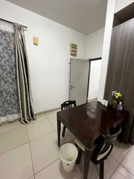 Servis Apartment untuk Disewa di Amaya Maluri - Cathy Chin - Dining Room - PropertyGuru.com.my