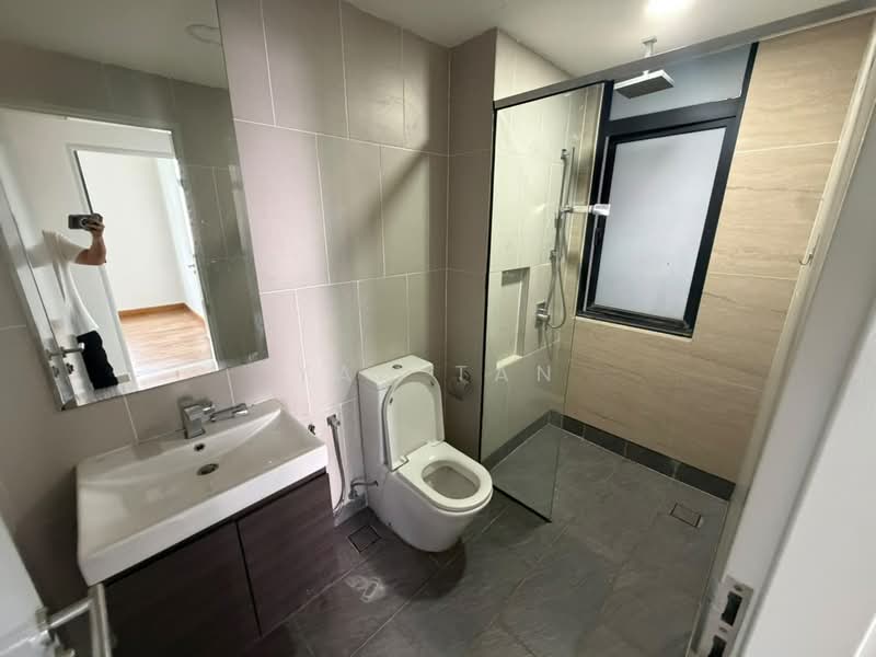 Servis Apartment untuk Dijual di Verde - Yao Tan - Bathroom - PropertyGuru.com.my