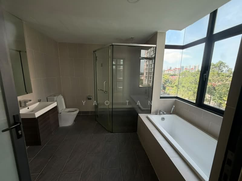 Servis Apartment untuk Dijual di Verde - Yao Tan - Bathroom - PropertyGuru.com.my