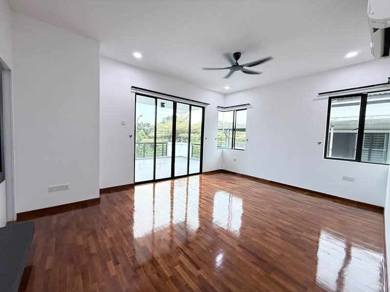 Rumah Kluster untuk Dijual di Taman Adda Heights (Tebrau) - Lui Lui - Balcony - PropertyGuru.com.my