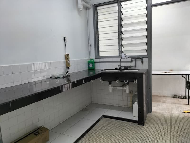 Pangsapuri untuk Disewa di Happy Garden Apartment - Jocelyn Koh - Kitchen - PropertyGuru.com.my